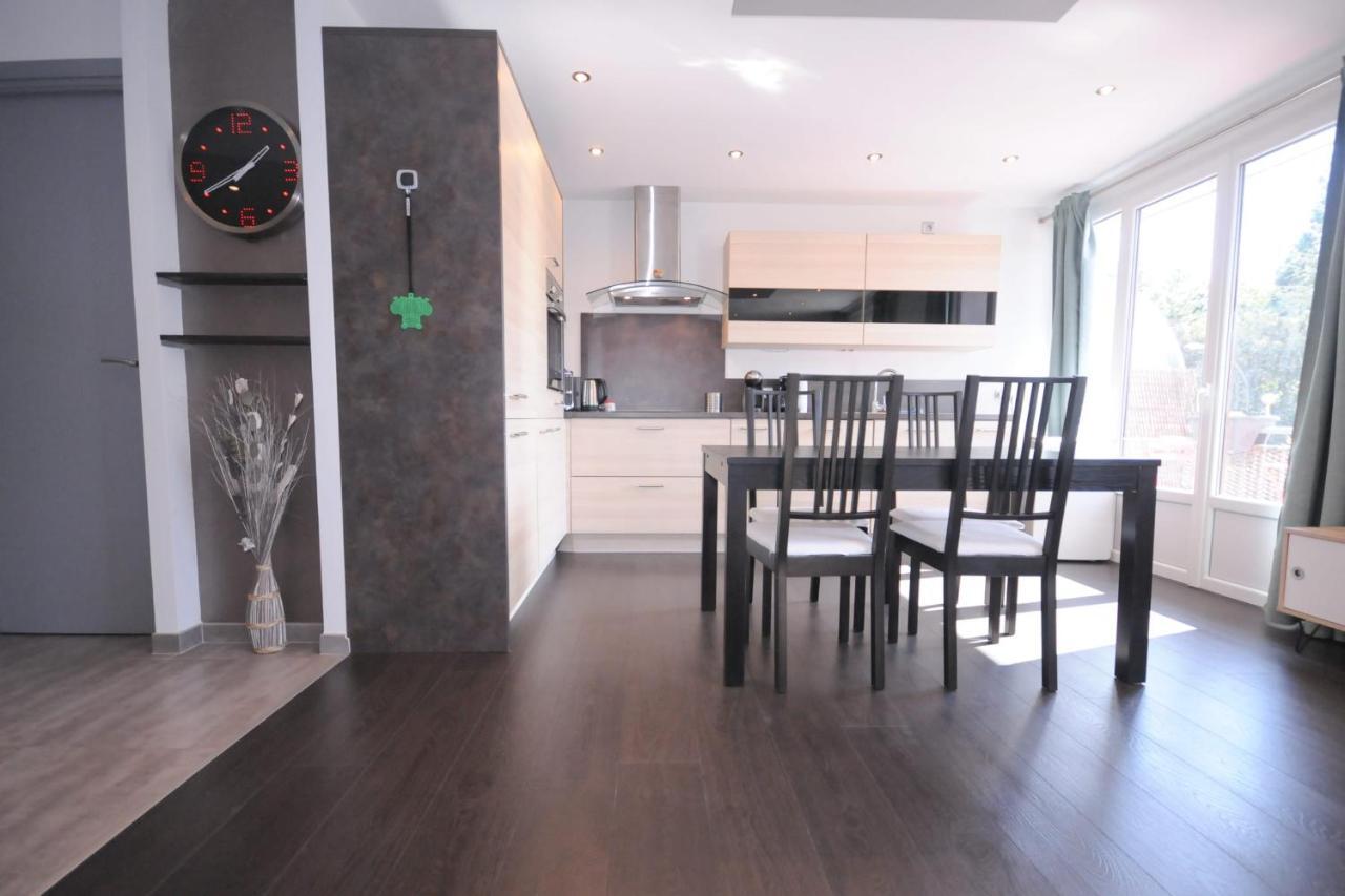 Le Grand Large - Apartment Parking & Balcony By The Lake Modern Bright Annecy Dış mekan fotoğraf